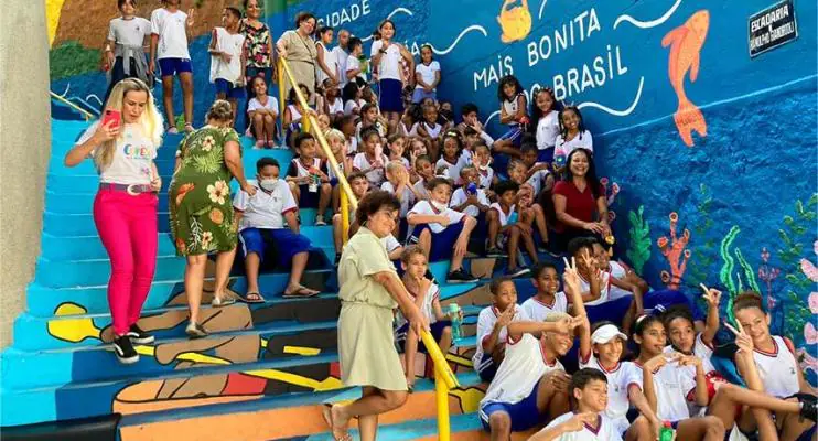 Coletivo Cores que Acolhem lança catálogo online com pinturas produzidas no Centro 