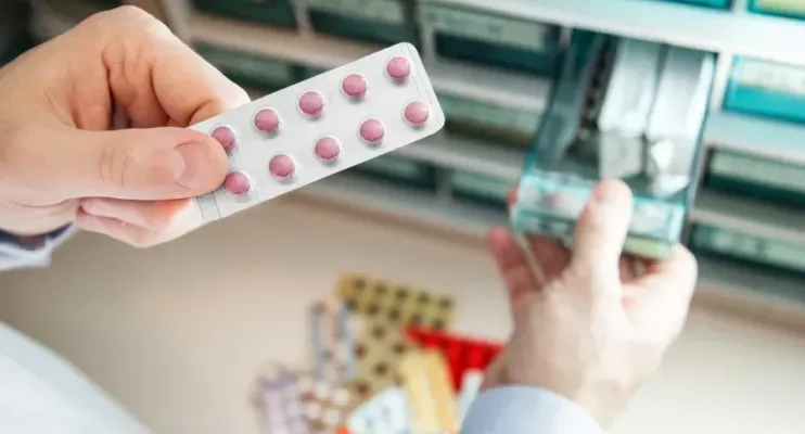 Comissão do Senado aprova projeto para permitir venda de medicamentos em supermercados
