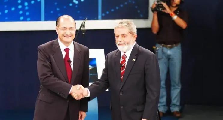 Como em 2006, Lula tem às vésperas da eleição 50% dos votos válidos
