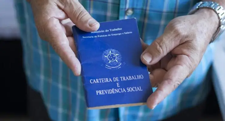 Sines do ES oferecem 2,6 mil vagas de emprego nesta terça (18); saiba como se candidatar