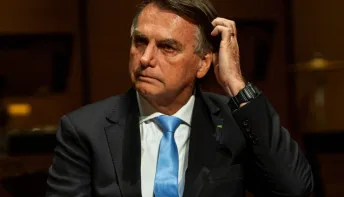 Congresso mantém vetos de Bolsonaro e não criminaliza fake news durante eleições