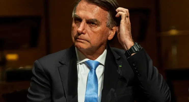 Congresso mantém vetos de Bolsonaro e não criminaliza fake news durante eleições