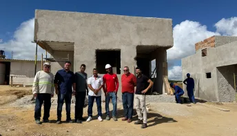 Construção de unidades habitacionais em Boa Esperança é monitorada por autoridades municipais