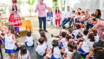 Contação de Histórias marca o segundo dia da Semana Literária de Vitória