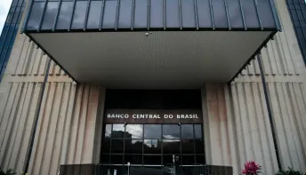 Copom decide Selic em meio a guerra e inflação acelerando