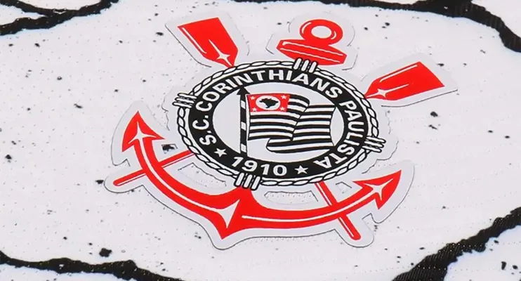 Corinthians amplia reformulação do elenco com 10 reforços