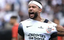 Corinthians projeta até um mês sem Depay após lesão muscular