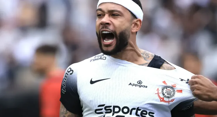 Corinthians projeta até um mês sem Depay após lesão muscular