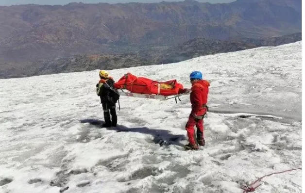 Corpo de americano sumido em montanha do Peru é achado preservado após 22 anos