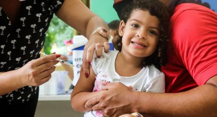 Covid-19: vacinação de crianças com idade até 11 anos é realizada por meio de agendamento em Cariacica 