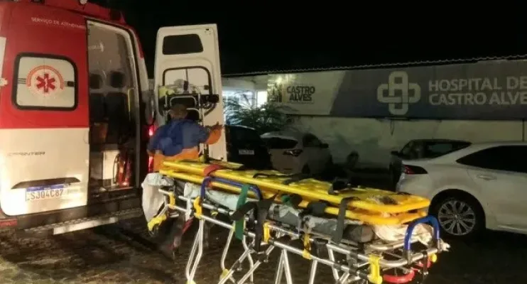 Crianças morrem na Bahia após carro ser arrastado por enxurrada que se formou durante chuva