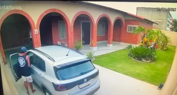 Criminosos pularam o muro e invadiram a casa de Gilmar de Souza, prefeito de Fundão