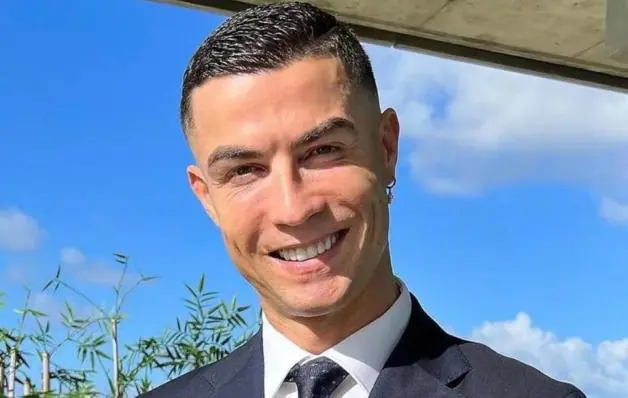 Cristiano Ronaldo procura funcionários para mansão e oferece salário de R$ 33,5 mil