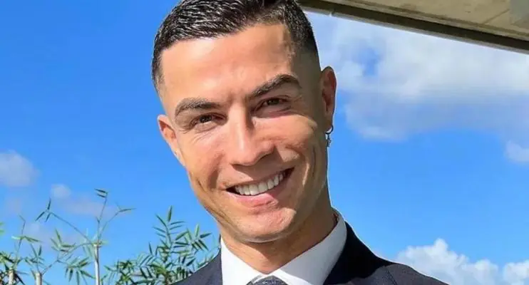 Cristiano Ronaldo procura funcionários para mansão e oferece salário de R$ 33,5 mil