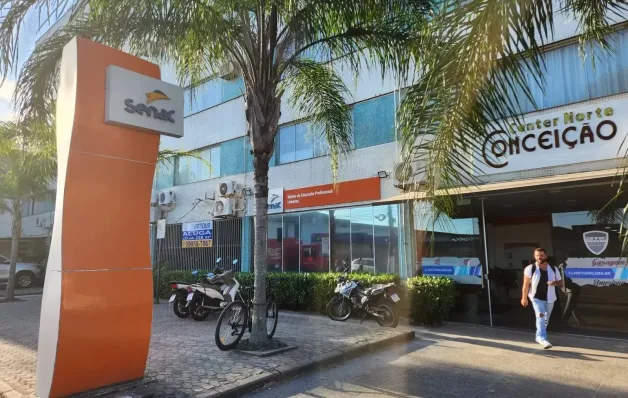 Cursos gratuitos de férias de inglês, informática, tecnologias e libras com vagas para crianças