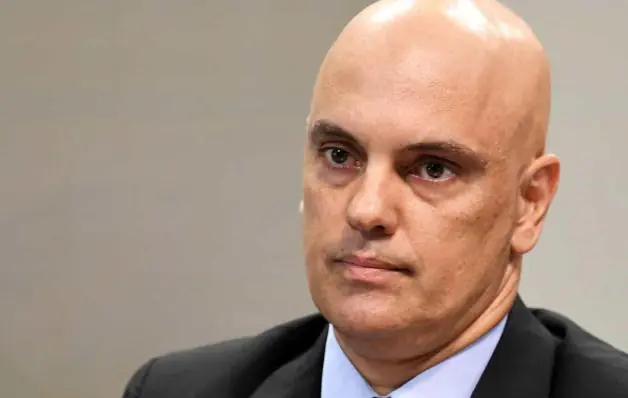 Defesa tenta convencer Moraes a mudar teste de urna feito no dia da eleição