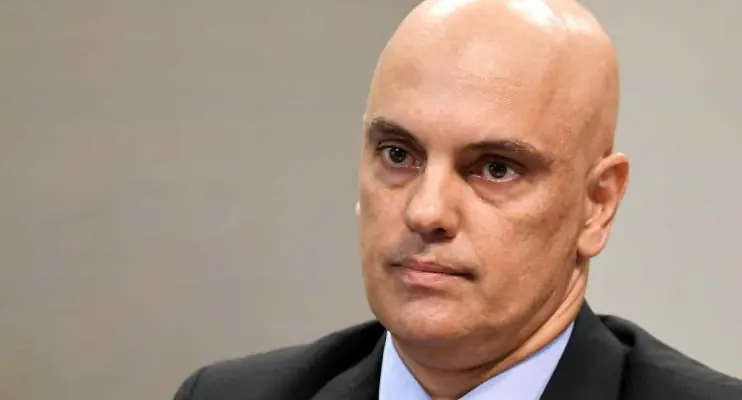 Defesa tenta convencer Moraes a mudar teste de urna feito no dia da eleição