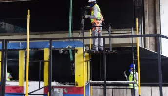 Demolição das Cabines de Pedágio na Terceira Ponte em Vitória está em andamento