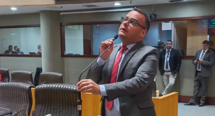 Denninho quer prioridade em matrícula para filhos de PcD