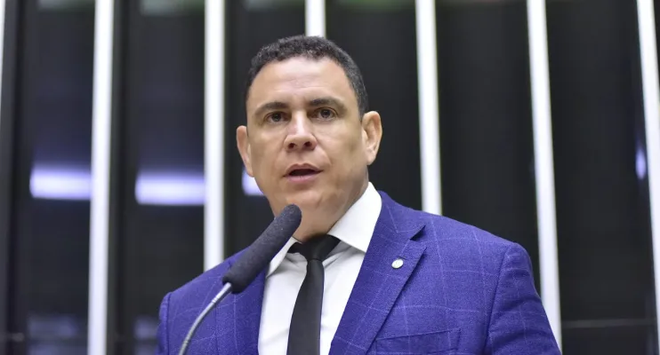 Deputado Da Vitória é eleito pela sexta vez coordenador da bancada federal capixaba