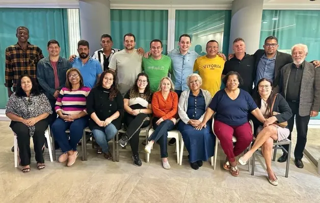 Deputado Denninho e lideranças de mais de 10 bairros declaram apoio à reeleição de Pazolini
