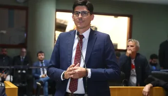 Deputado Mazinho dos Anjos é eleito corregedor da Assembleia no ES