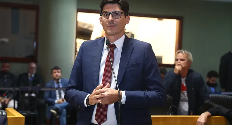Deputado Mazinho dos Anjos é eleito corregedor da Assembleia no ES