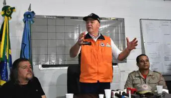 Mais de 700 famílias impactadas pelos temporais de 2022 já receberam o cartão reconstrução em São Mateus