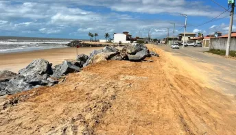 DER-ES, Prefeitura de Conceição da Barra e sociedade civil discutem propostas para acabar com erosão nas praias do norte