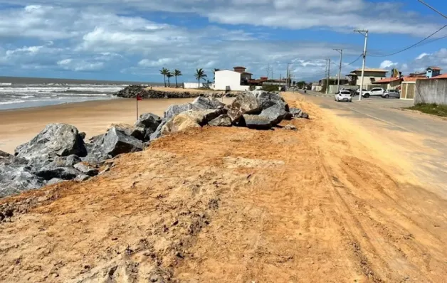 DER-ES, Prefeitura de Conceição da Barra e sociedade civil discutem propostas para acabar com erosão nas praias do norte