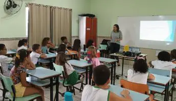 Dia Mundial da Água é celebrado com palestras em escolas de Pedro Canário