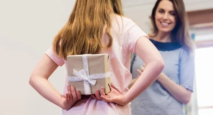 Dia das Mães: Procon-ES orienta sobre compras e trocas de presentes