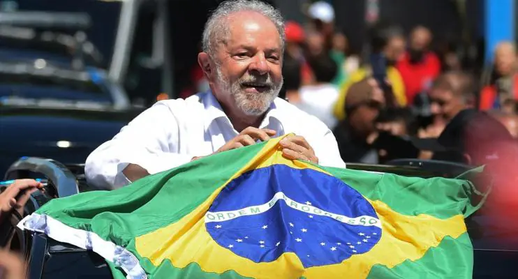 Diplomação consolida vitória de Lula em meio a atos bolsonaristas