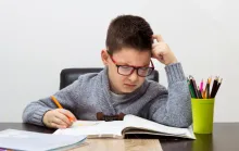 Dislexia: Entenda os principais sinais e impactos do transtorno de aprendizagem nas crianças