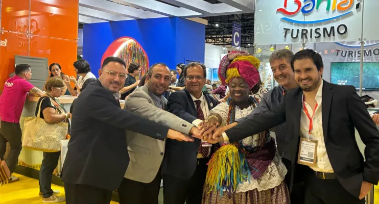 Diversidade turística da Bahia é divulgada entre profissionais do setor de 40 países