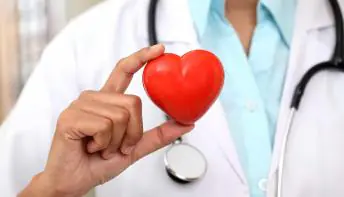Dor no peito, falta de ar e fadiga? Pode ser doença valvular cardíaca