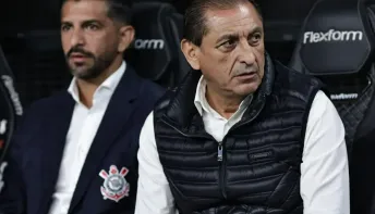 Dorival Júnior surge como possível substituto de Ramón Díaz no Corinthians após derrota para o Fluminense