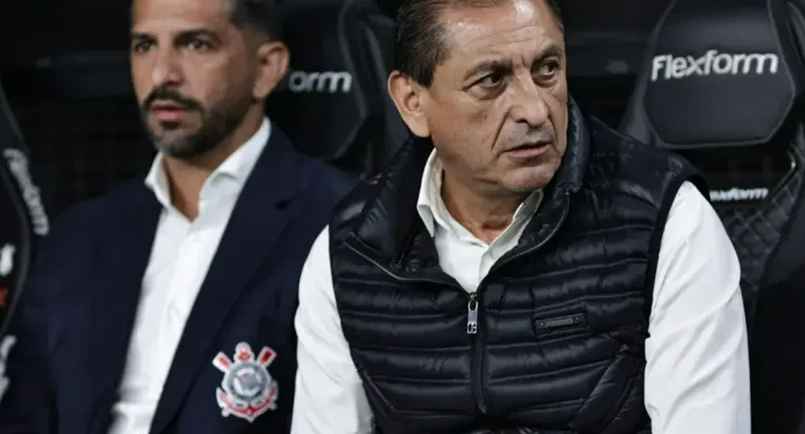 Dorival Júnior surge como possível substituto de Ramón Díaz no Corinthians após derrota para o Fluminense