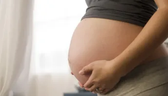 É possível que a gravidez cause mais alterações no cérebro do que pensa