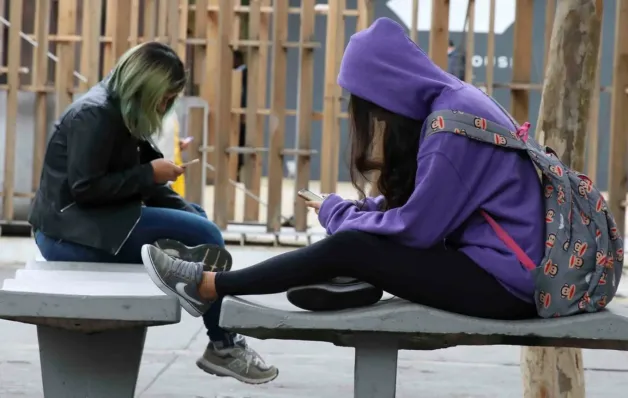 ECA Digital entra em vigor e amplia regras para proteção online de menores