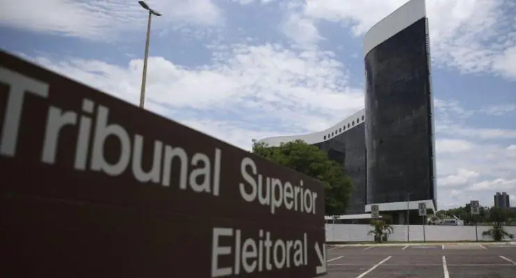 Eleições 2022: 38% dos candidatos não declaram patrimônio, 12% são milionários e 1 é bilionário