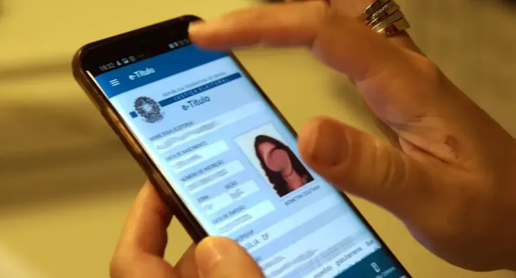 Eleitor tem um mês para regularizar o título de eleitor