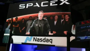 Elon Musk torna-se o 1.º trilionário após entrada da SpaceX na bolsa