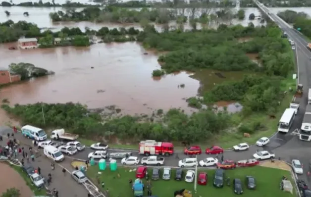 Em 2023, fortes chuvas provocaram mortes e estragos em oito estados