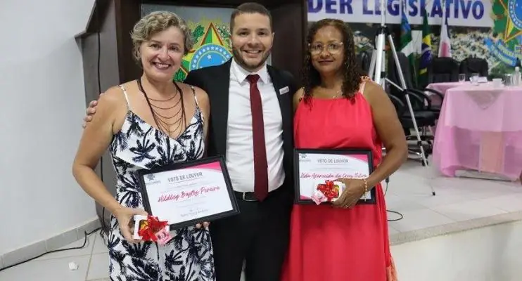 Em sessão solene, Câmara de Pedro Canário homenageia mulheres pelo Dia das Mães