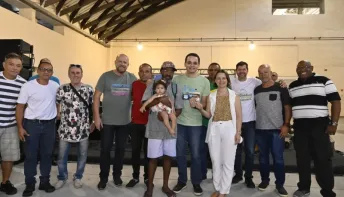 Emoção toma conta de famílias contempladas com cartão do Vix + Cidadania