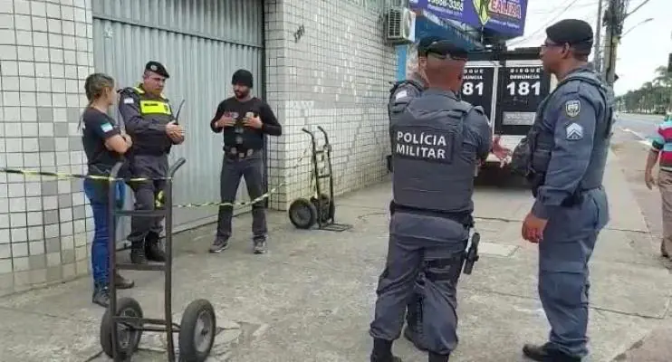 Empresário é morto a tiros ao reagir a assalto na avenida Fernando Ferrari