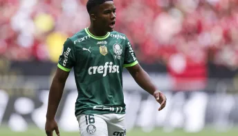 Endrick, do Palmeiras, viraliza com conselhos amorosos aos 16 anos