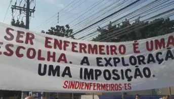 Enfermeiros e técnicos de enfermagem protestam em vários pontos do ES e iniciam paralisação