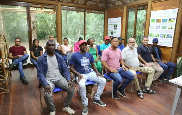 Entrega de kits de avicultura caipira promove inclusão produtiva e geração de renda no Recôncavo Baiano